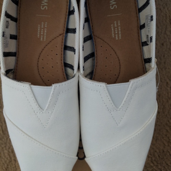 Toms white canvas shoes - Picture 3 of 4